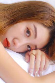 买保险套的女销售要求试用